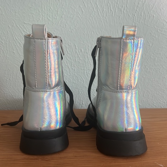 Cotton on Kids Boots - Picture 3 of 7